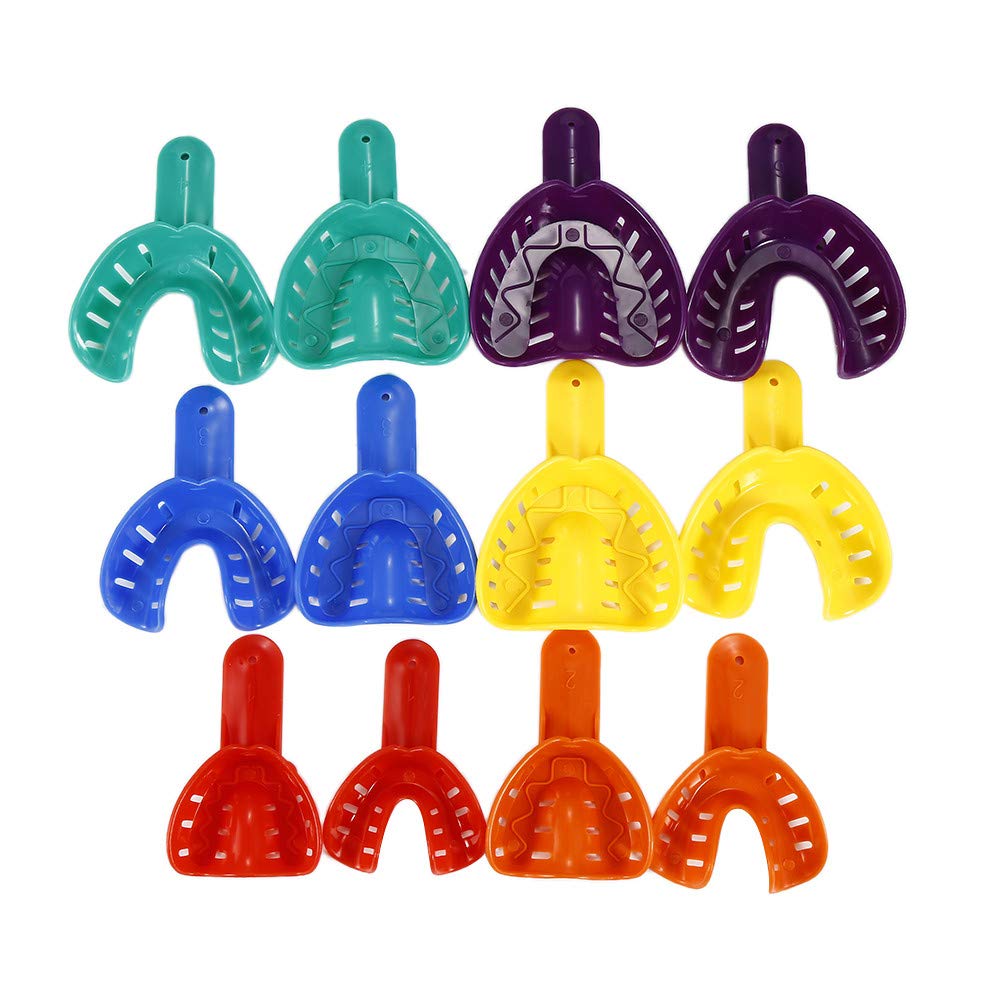 Plastic tray for impression